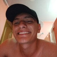 fabianmanchola's webcam live show