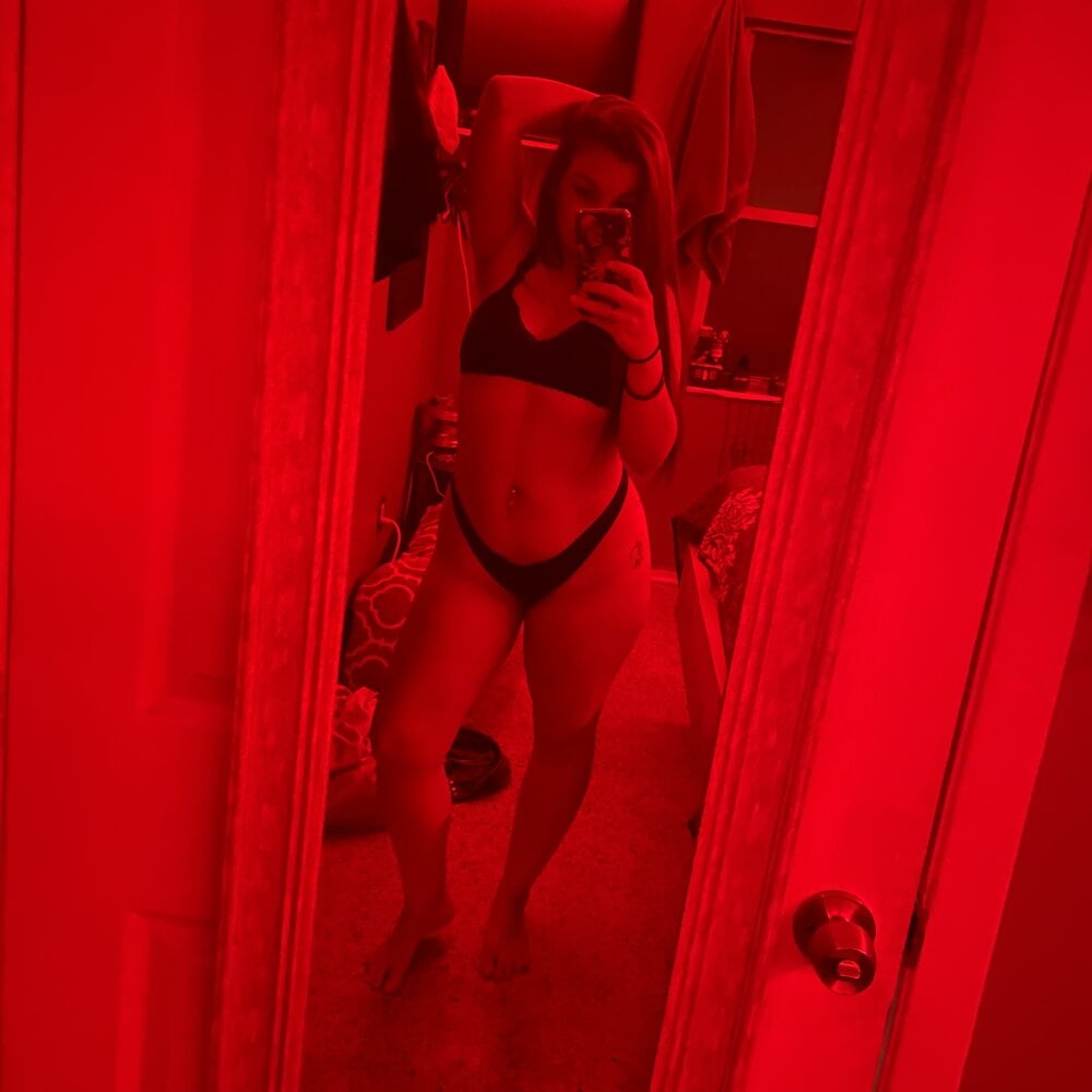 livesex.fan thickfarmtwat livesex profile in nylon-country-please-dont-ask cams