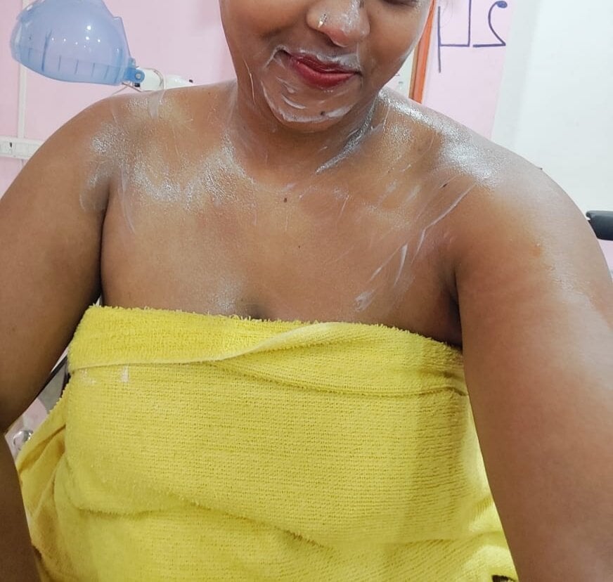 Hot_Show_25 live cam model at StripChat