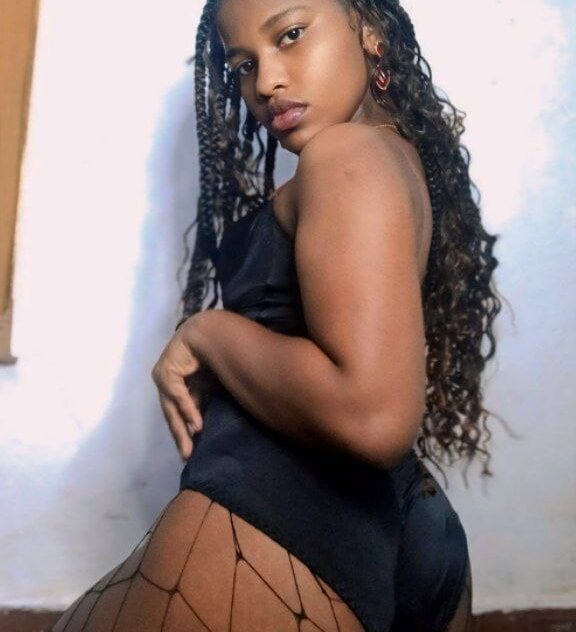 Live sex webcam photo for minayims #291175939