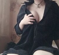 Black_SexyCat's Offline Chat Room