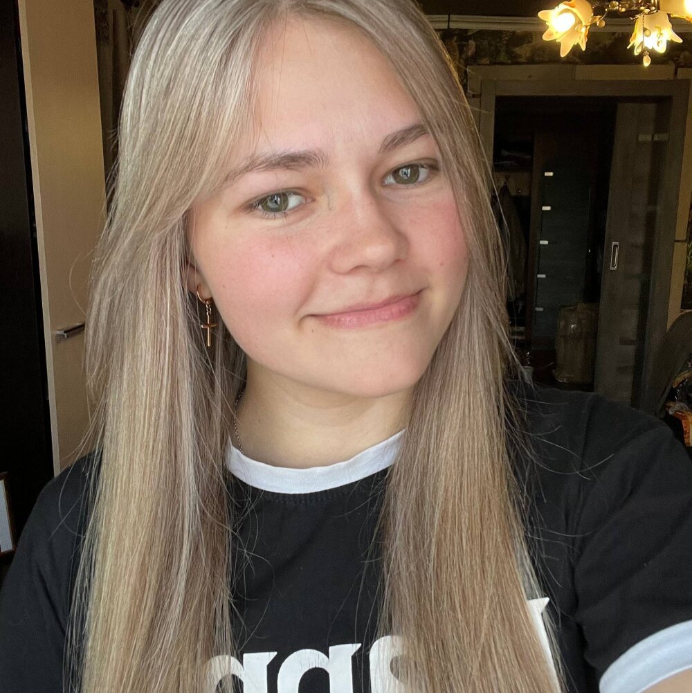 livestrip-joy.com christinewest livesex profile in small-tits cams