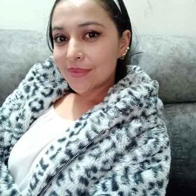 Jessamond Female Petite Online Cam Striptease