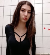 KateAngelx's Offline Chat Room