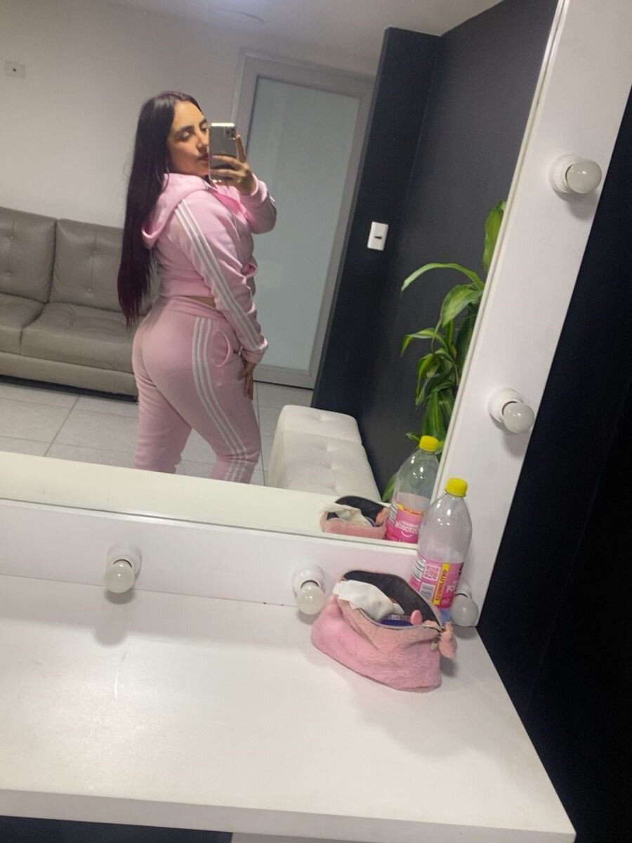 VALEBUNNY_VC's Offline XXX Chat