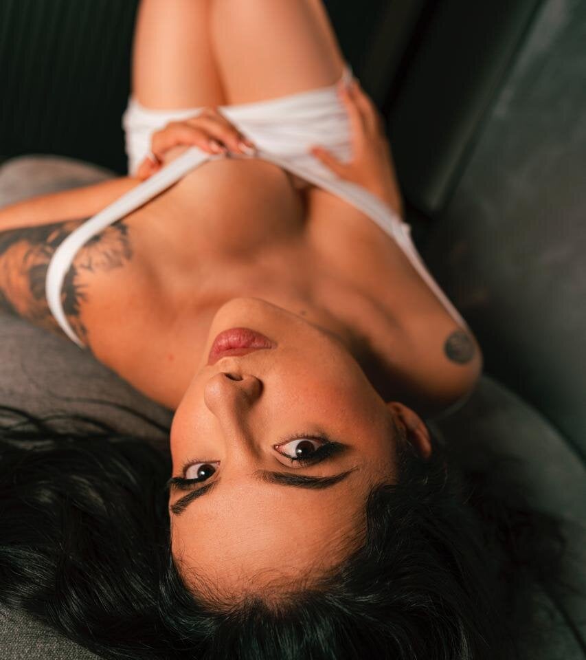 webcam-sexe.net _giggy_2 livesex profile in white-hair cams