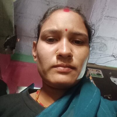 Hot_saiyra