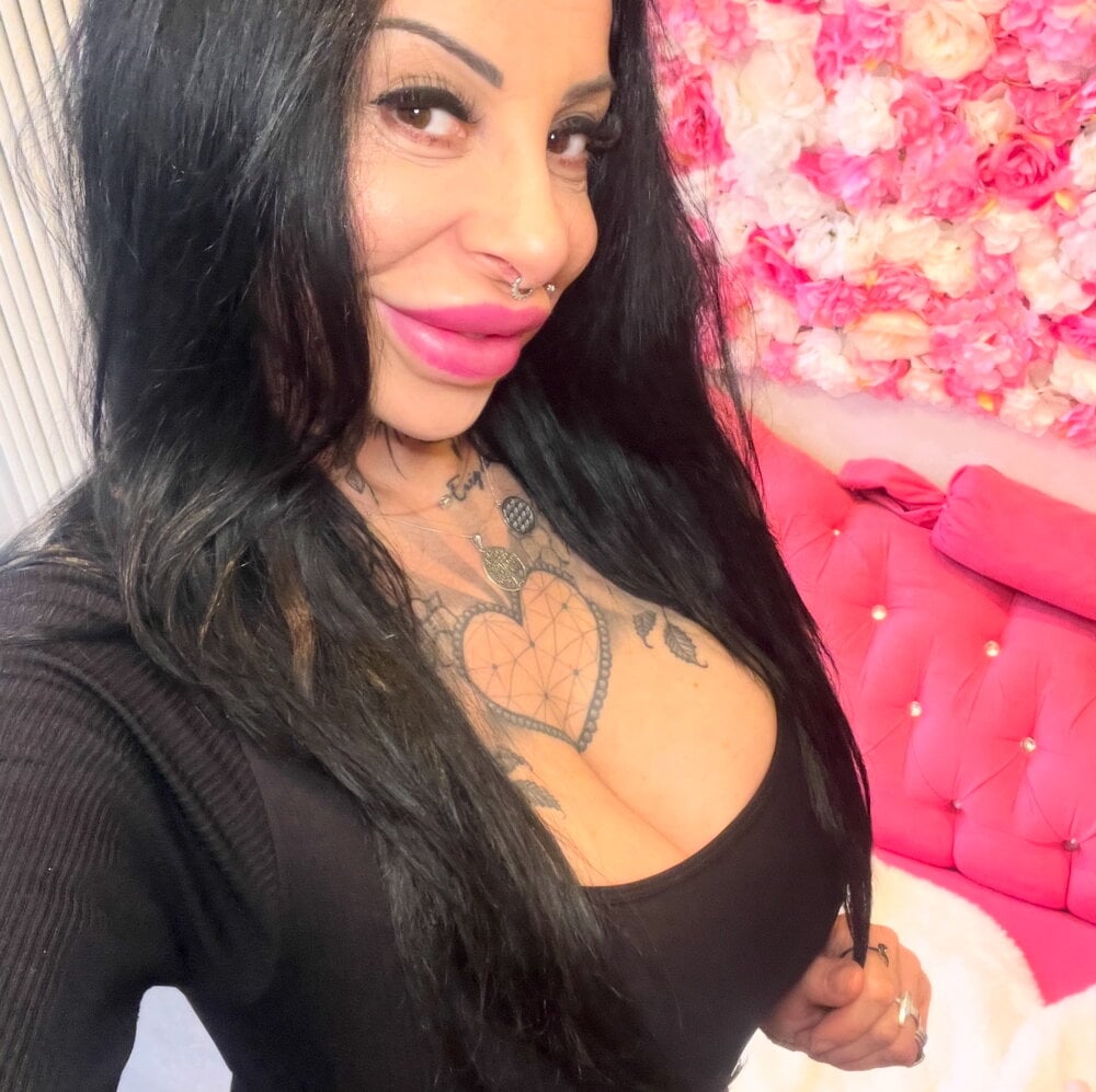 NinaVegas Profile Image