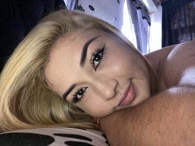 Sofia_Queen17 private show