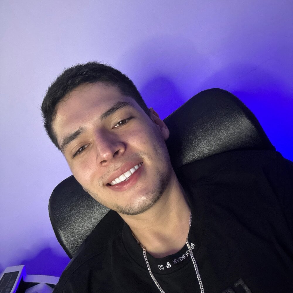 Emilionavarroz_ profile