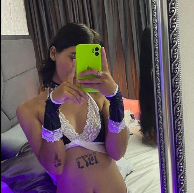Little_lili19's Offline XXX Chat