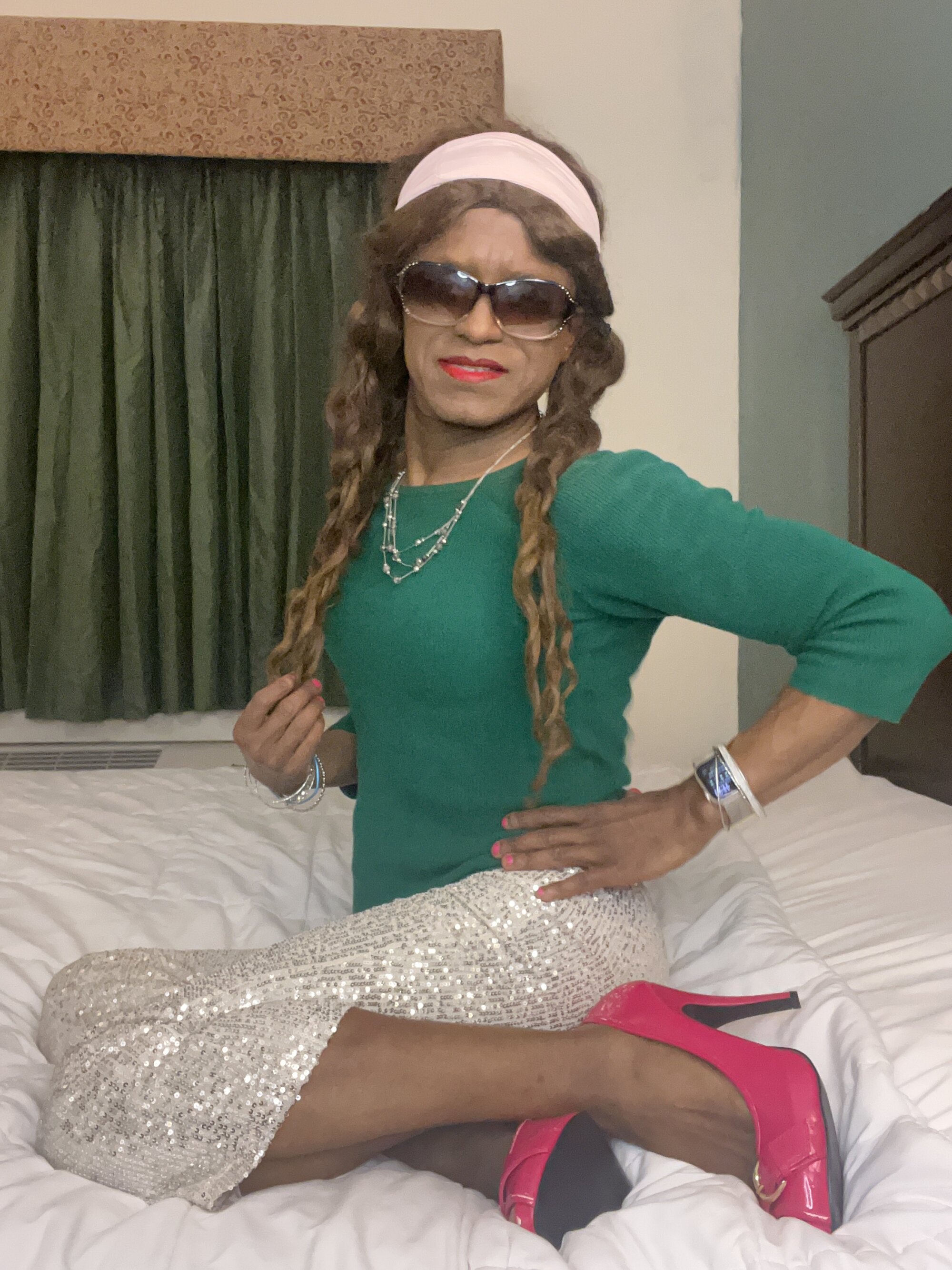 sexyhollytrannny
