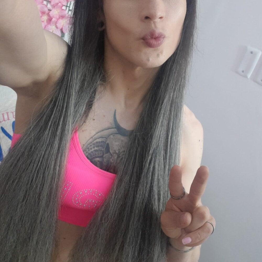MEGANNIXX profile