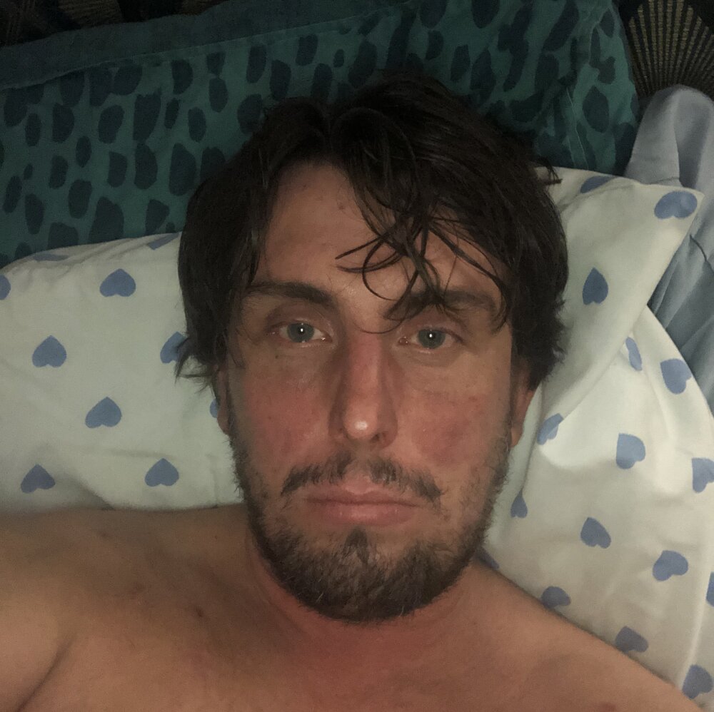 Stuartmenzies93's Offline XXX Chat