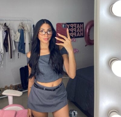 Sweetnaughtygirl_