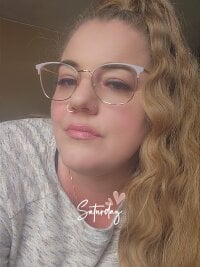 Appleass_Milf's Offline Chat Room