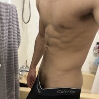 hungBrownCock's webcam live show