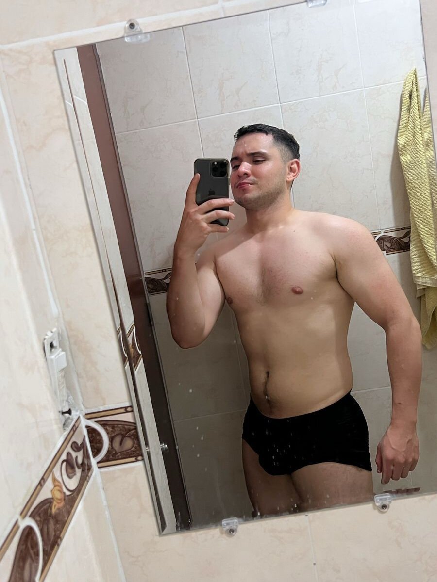maxwell_jones profile