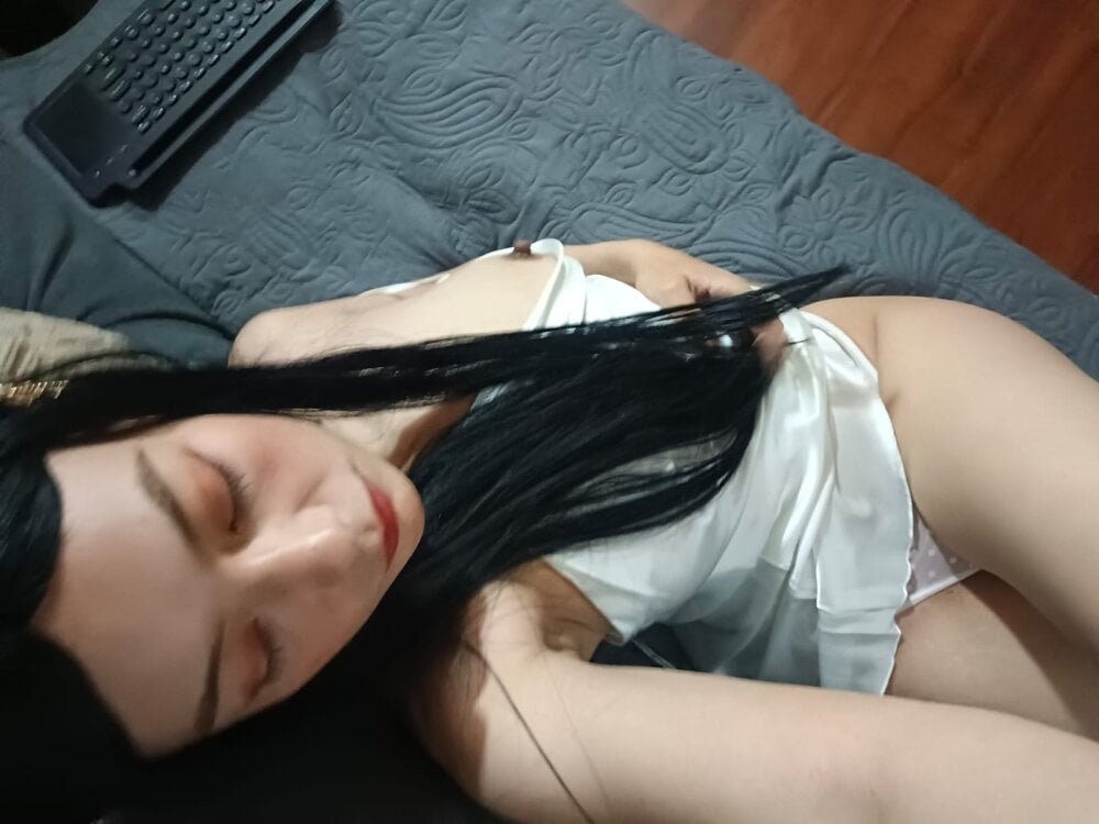 cam-performer.com ariannav livesex profile in colombia-0-0 cams