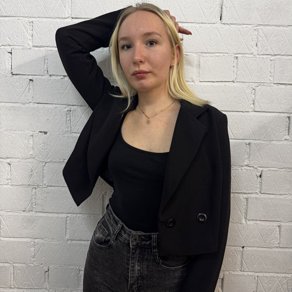 sexlivecamsites.com norikoliebeck livesex profile in always-by-your-side cams