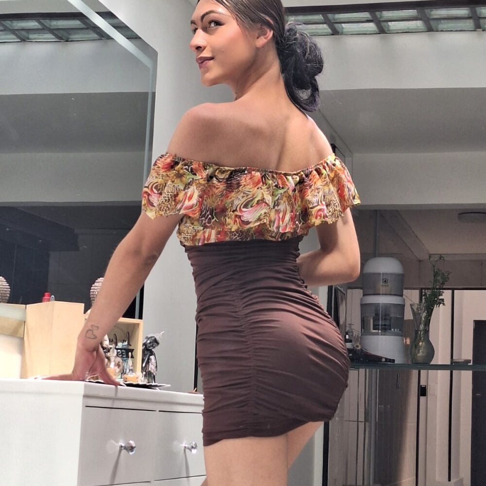 Lizz_Luna Profile Image