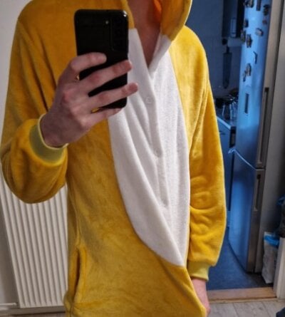 Onesieboyx