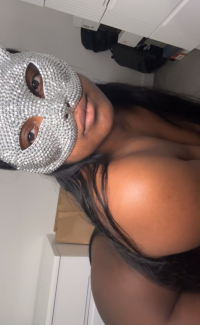 MoanMistress's webcam live show