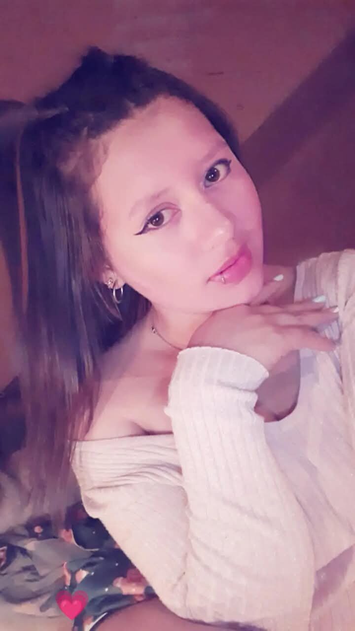 Mia_gomez_t