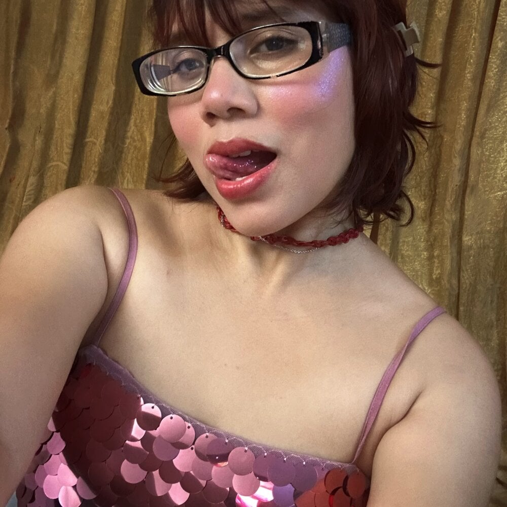 xxx-topcamgirls.com horigimex livesex profile in small-tits cams