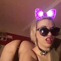 Doonna25@xh's Offline Chat Room