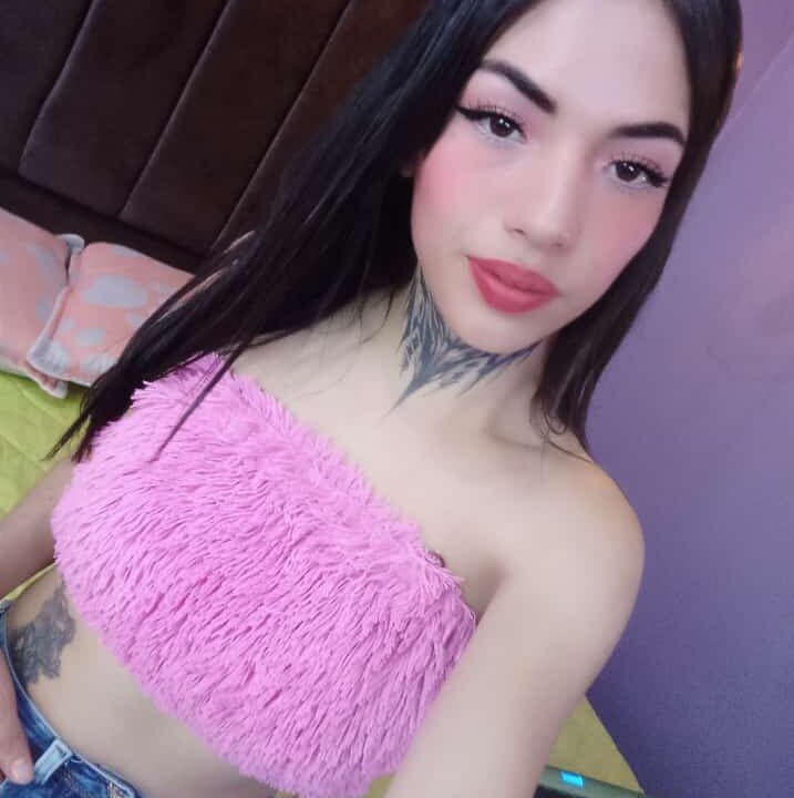 Live sex webcam photo for Alice_ch1 #289888896