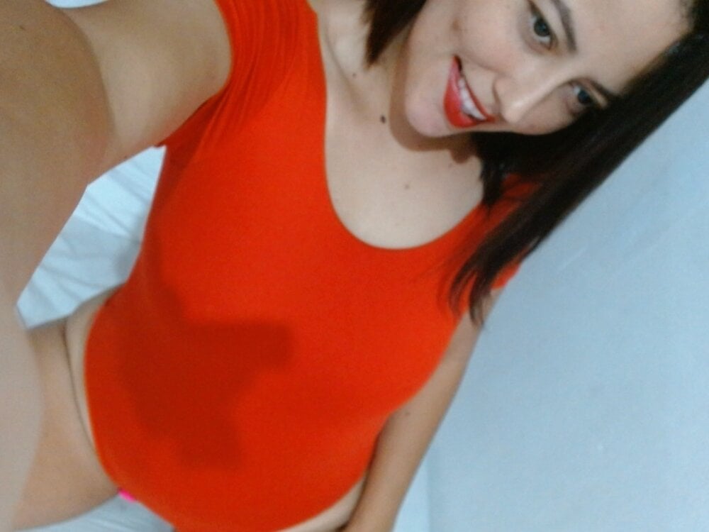 Live sex webcam photo for Lufer_ #285981300