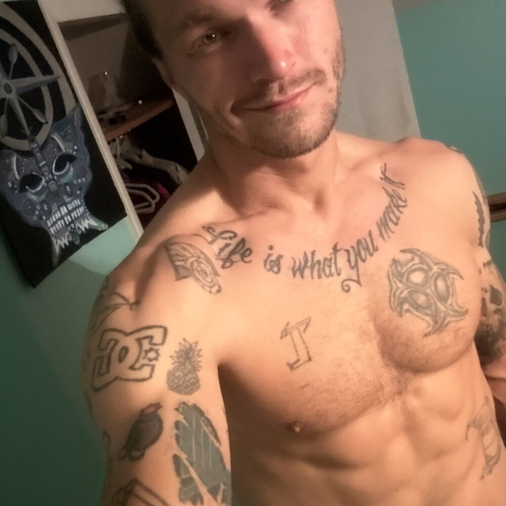 Lowerbottomboi's Offline XXX Chat