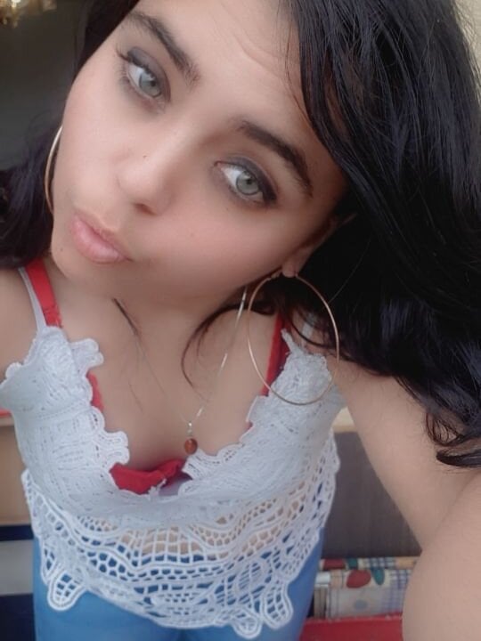 newporncams.com chaudasse51 livesex profile in blue-eyes cams