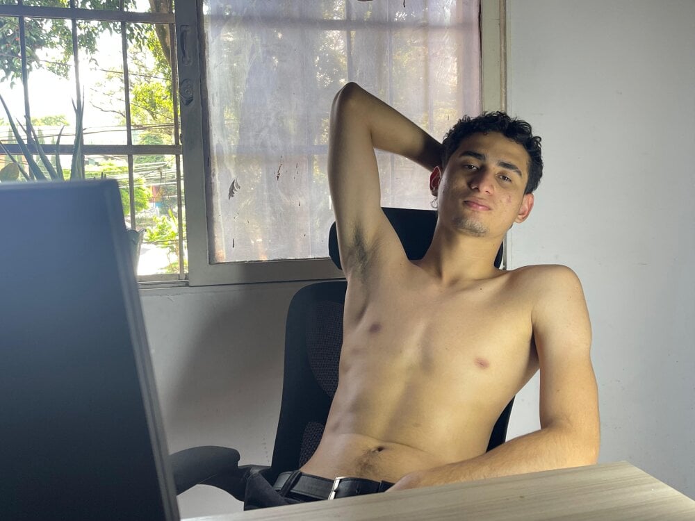 _Gsus profile