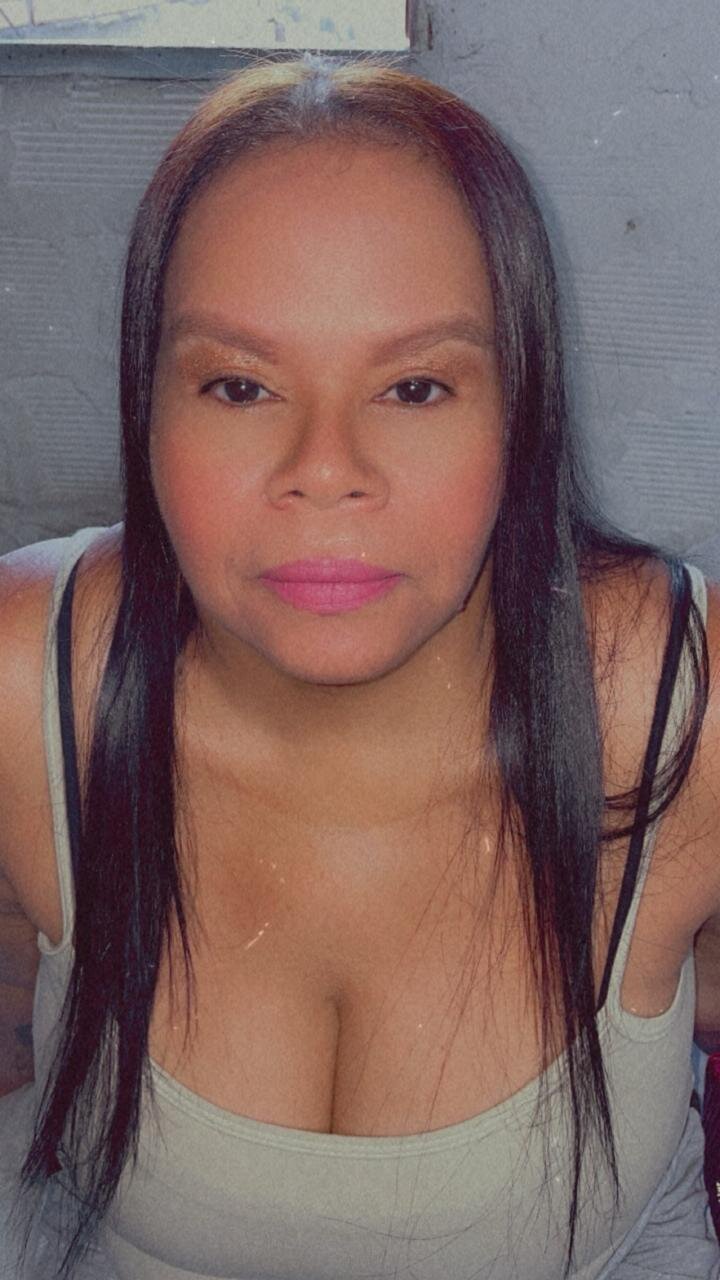 Brendaasnicar12