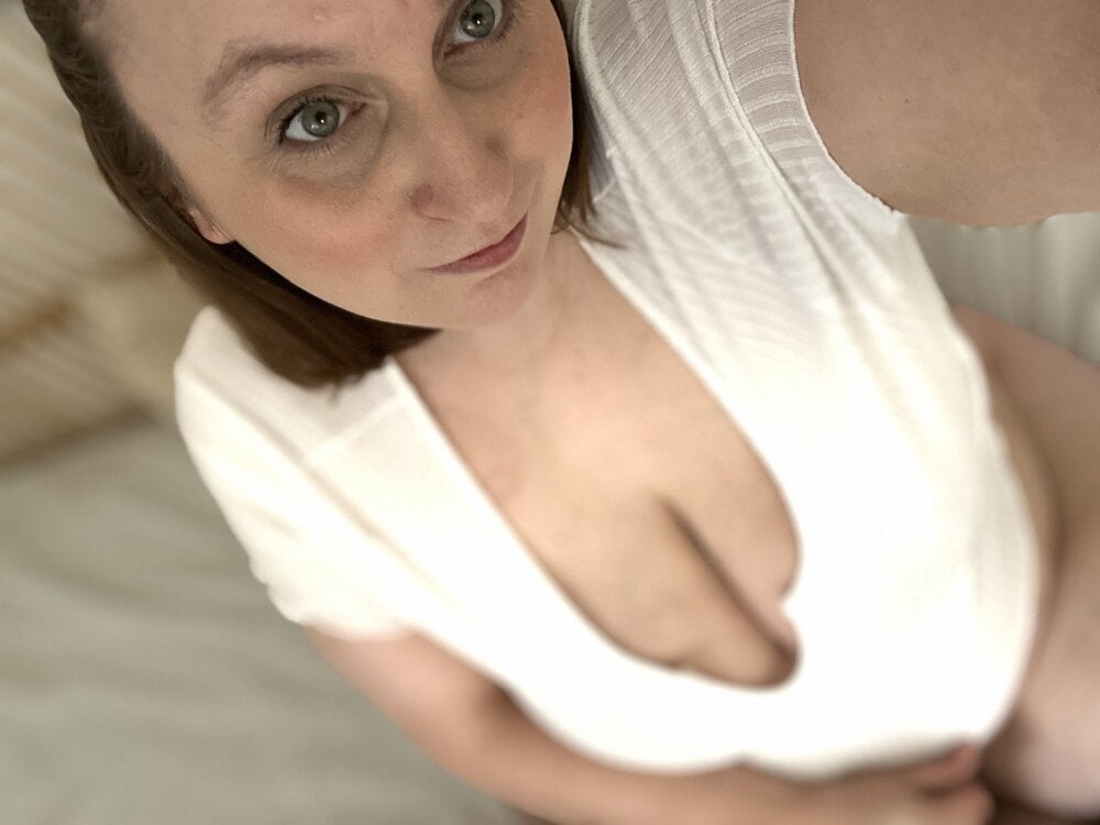 BBW_Nora's Offline XXX Chat