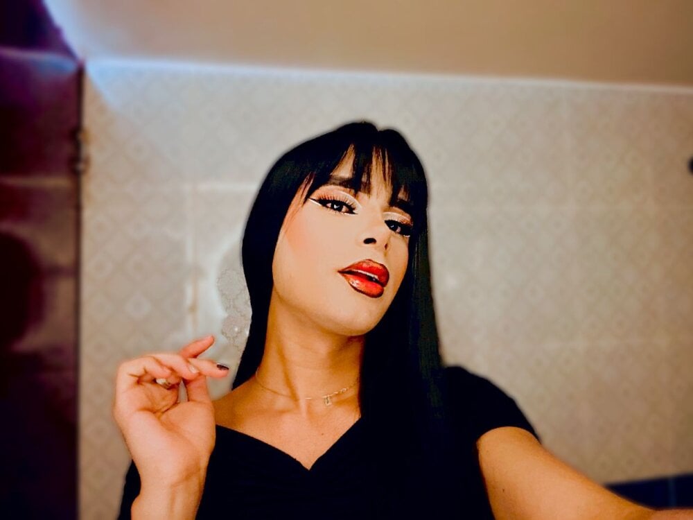 grecia_smith11's Offline XXX Chat
