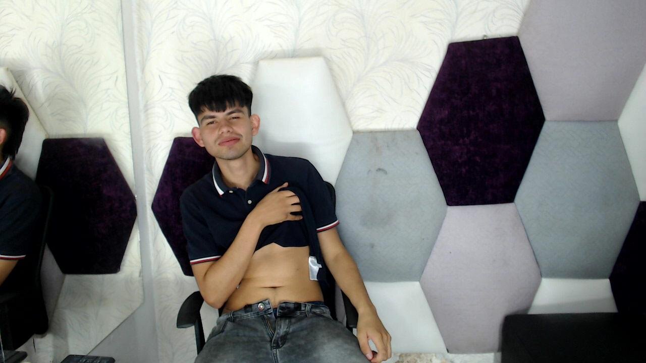 JayrHott
