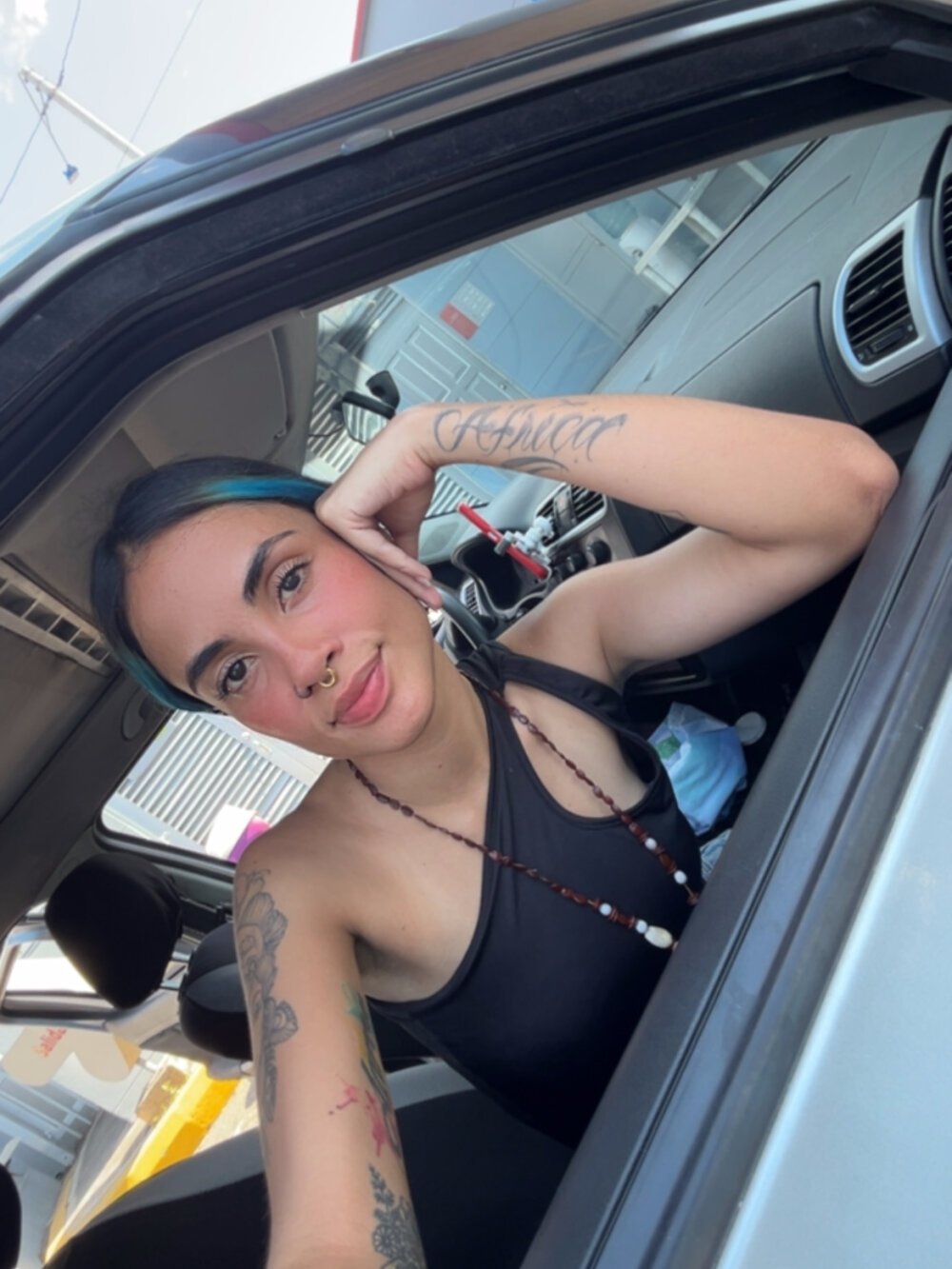 stripchat azula_lillet webcam profile pic via livestrip-joy.com