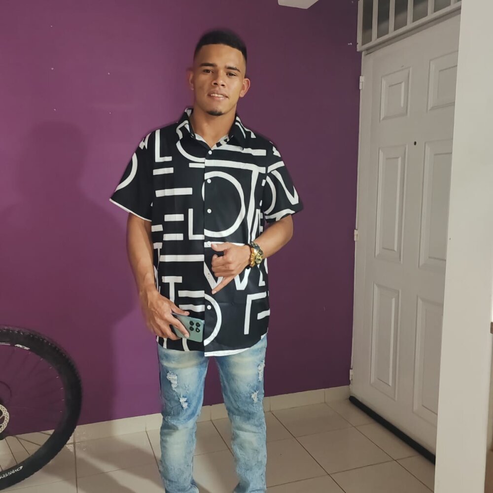 Tu_Morenito04's Offline XXX Chat