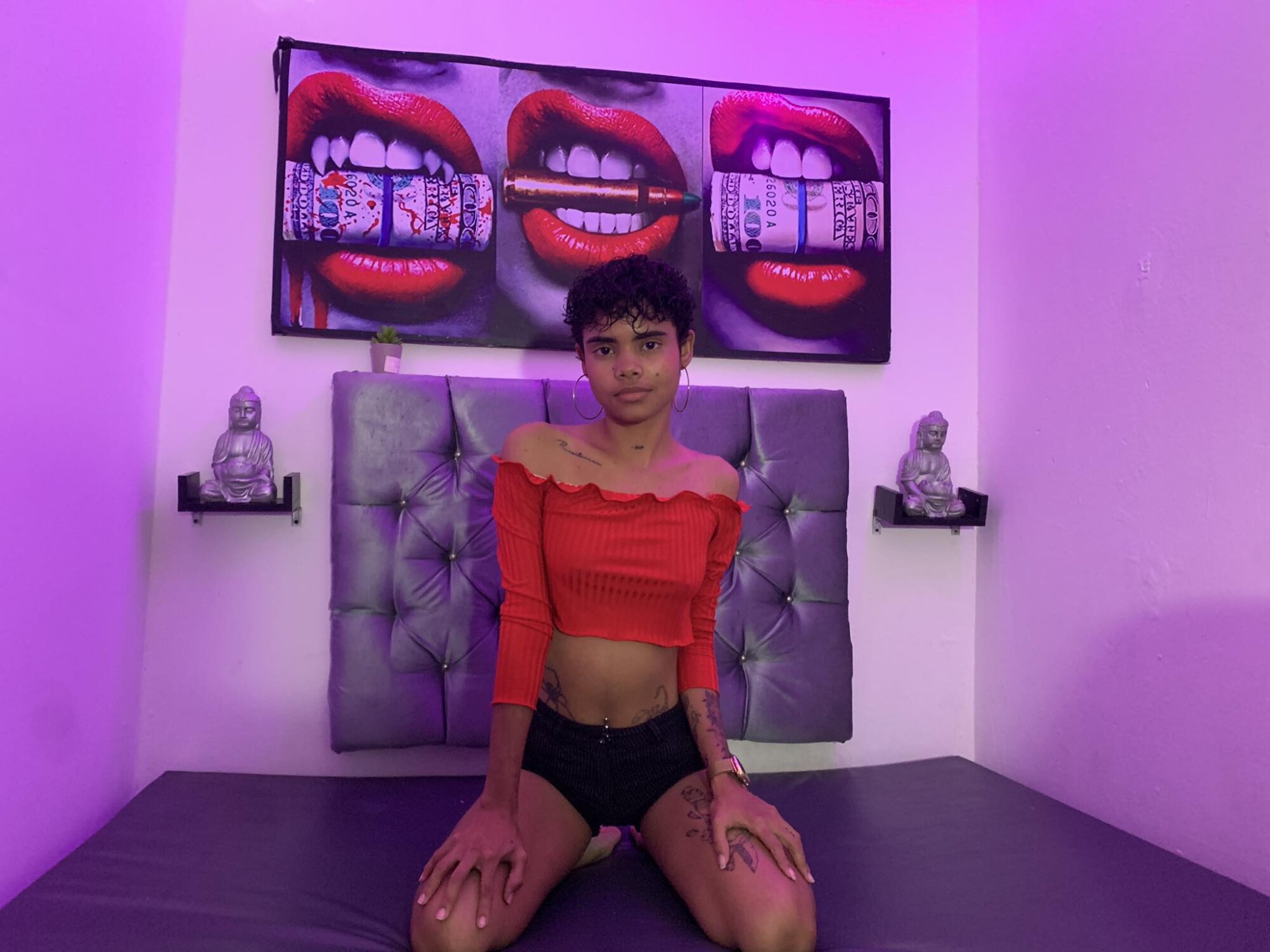 Megan_19x
