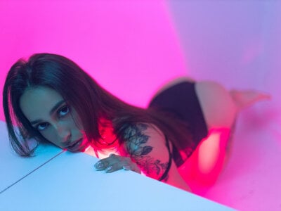 PandoraRider Female Spanishspeaking Online Cam Striptease