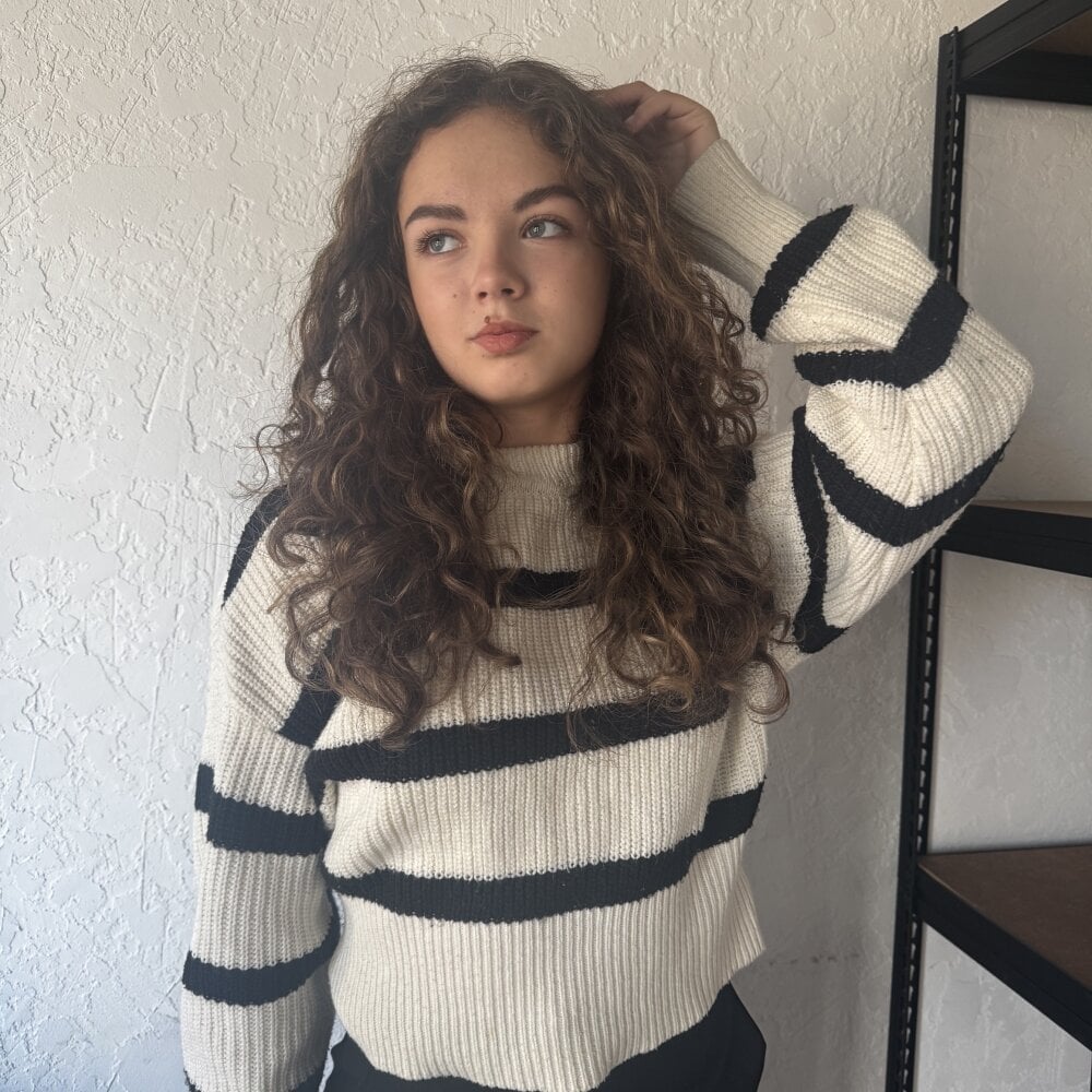 sexlivecamsites.com laurelsatunas livesex profile in english cams