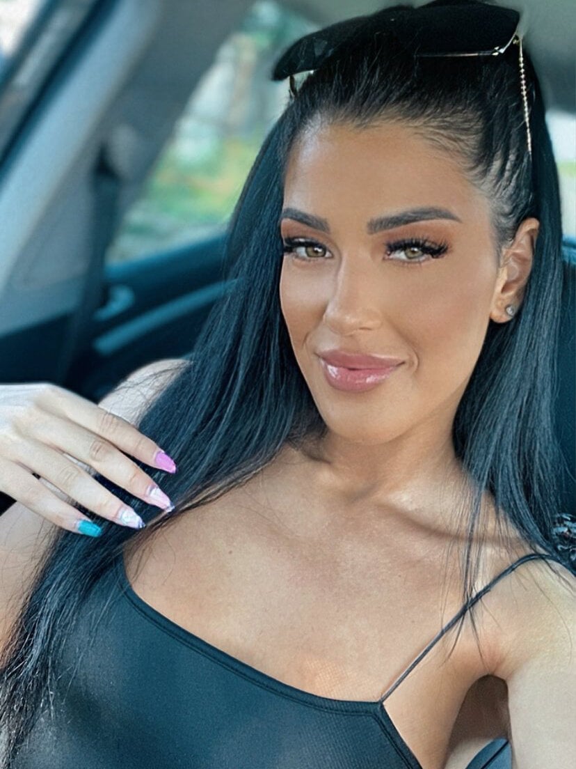 AzaleeaPasito's Offline XXX Chat
