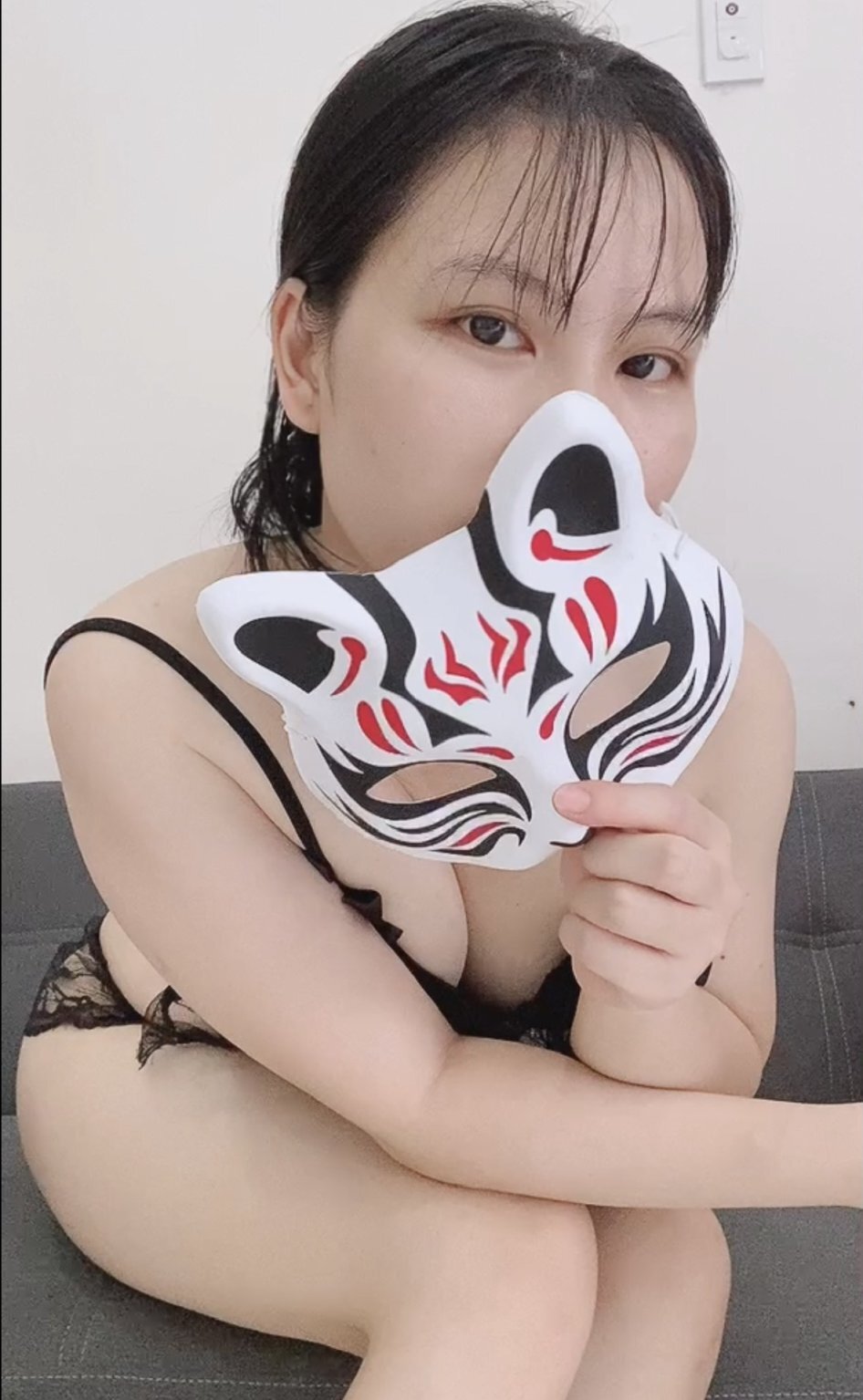 Watch  ngocanh2023 live on cam at StripChat