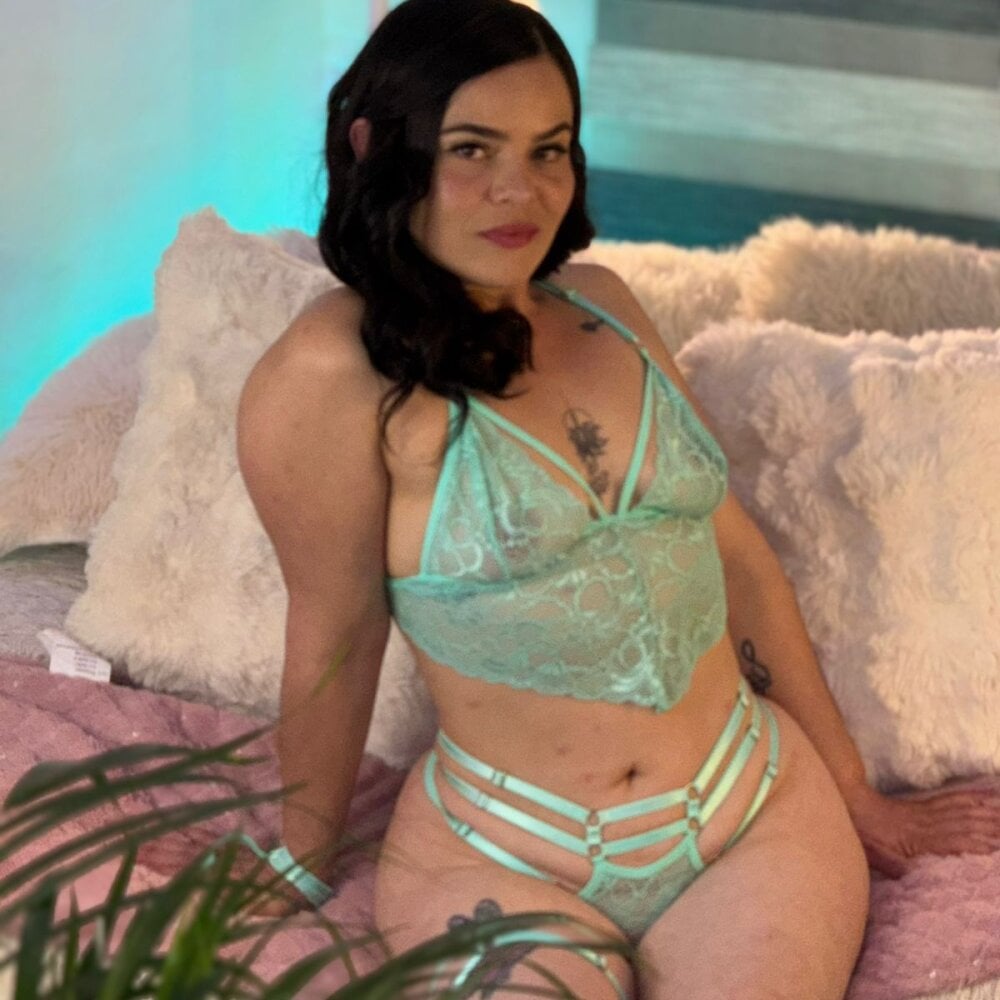 1victoria_saenz profile