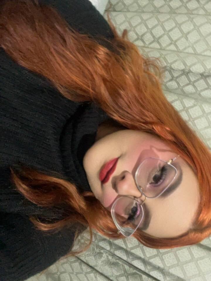 Lilith_Moux_ profile