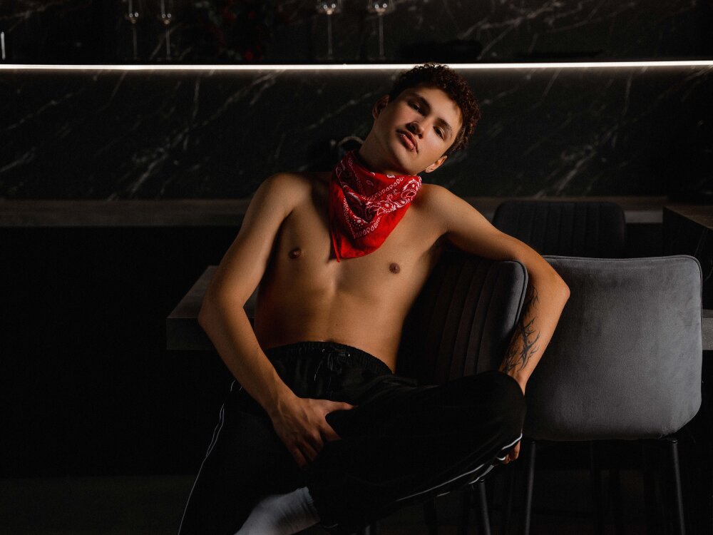 JonnyDarka's Offline XXX Chat