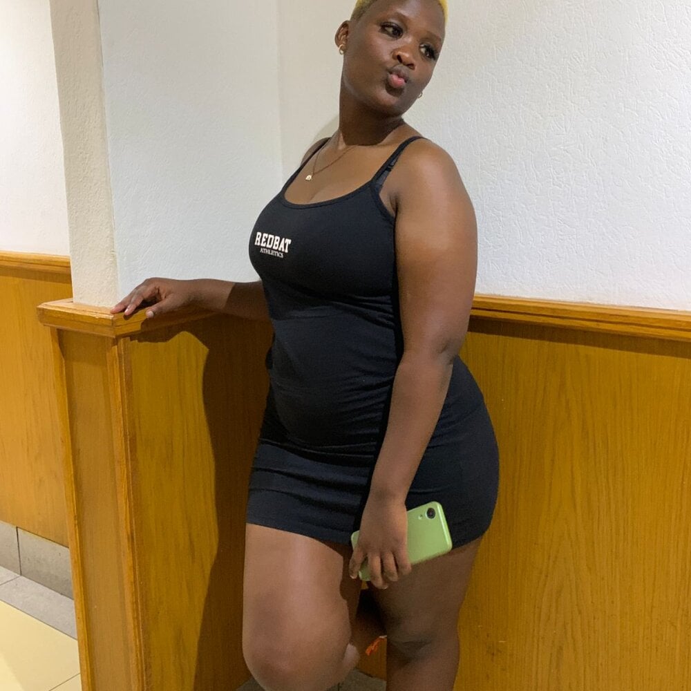 BigBootyQueen1604 profile
